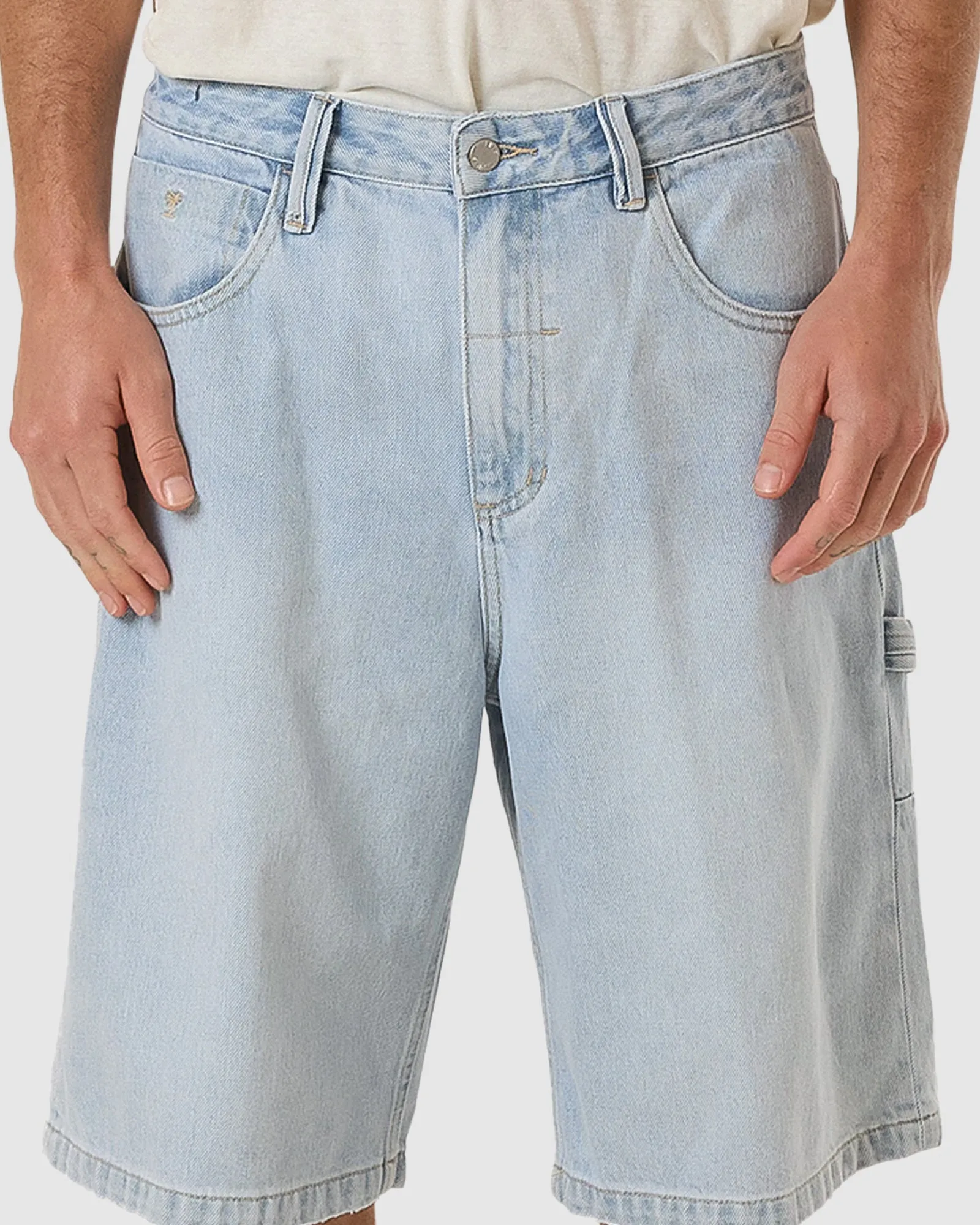 BIG SLACKER DENIM SHORT