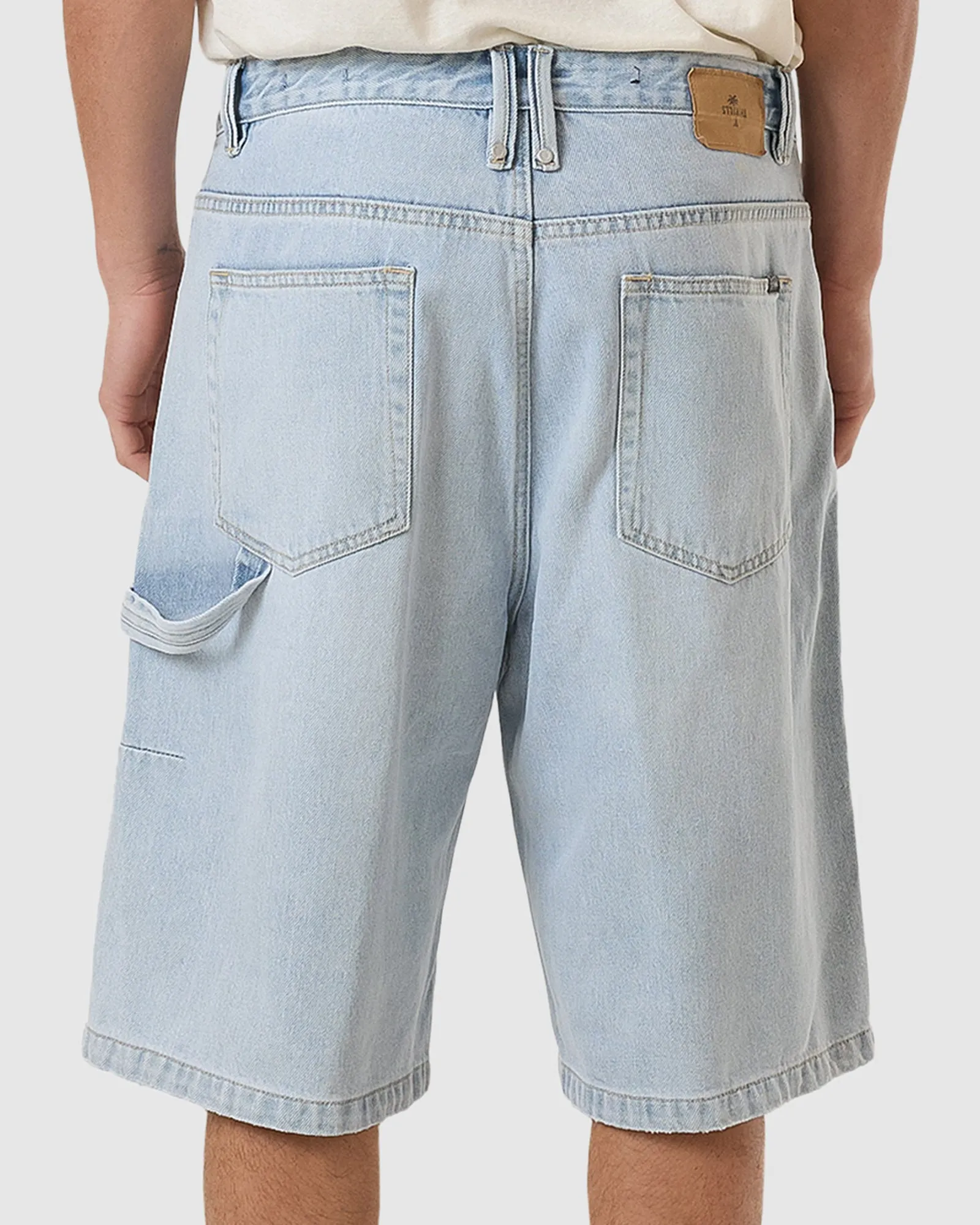 BIG SLACKER DENIM SHORT