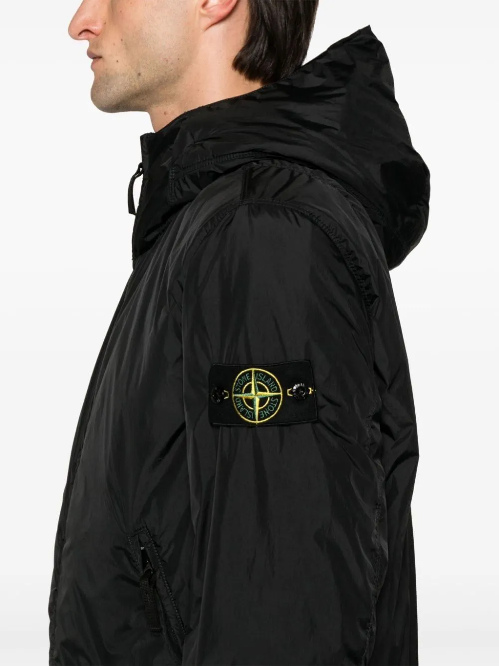 COMPASS BADGE HOODED WINDBREAKER