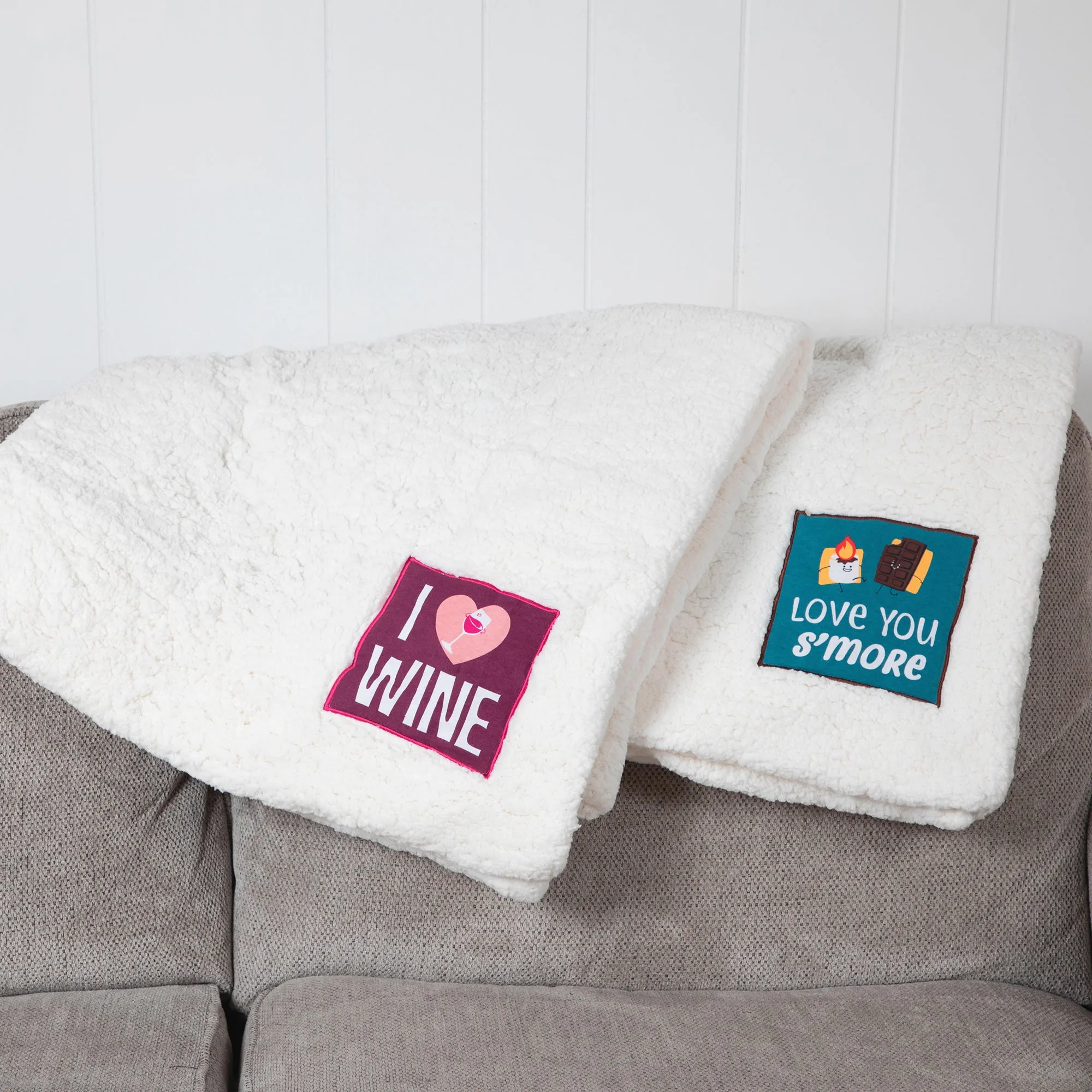 Cozy Fun Sherpa Blanket - 45 x 50