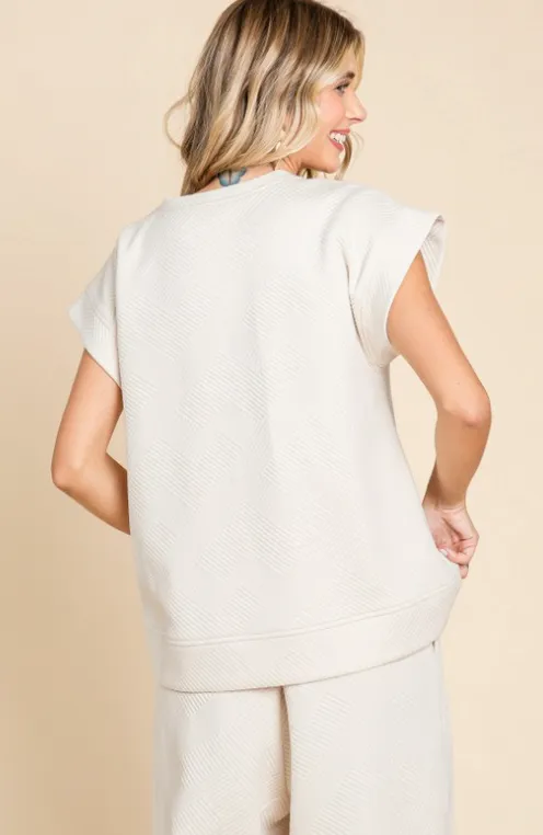 Darcy Textured Short Sleeve