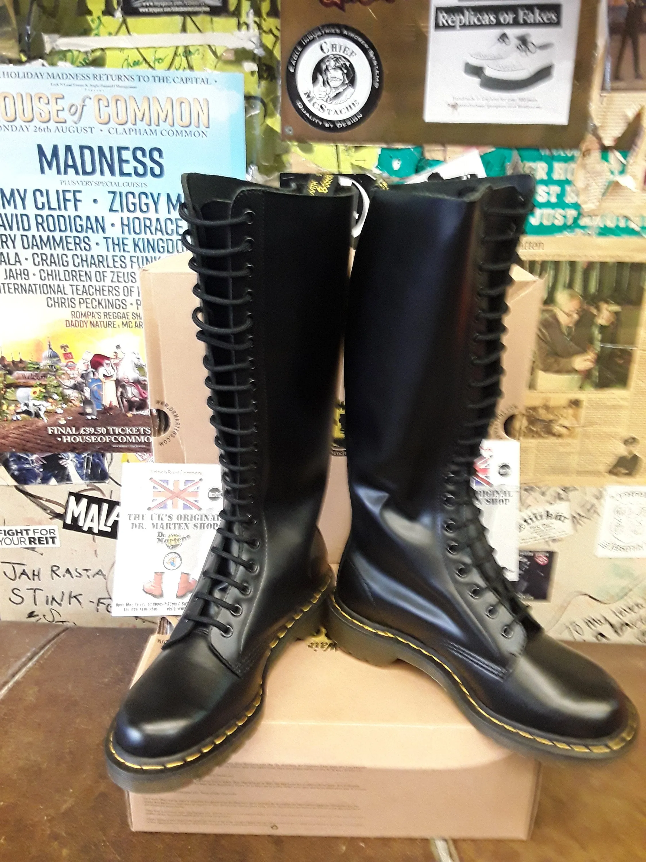 Dr Martens 1420 Black 20 hole size 7