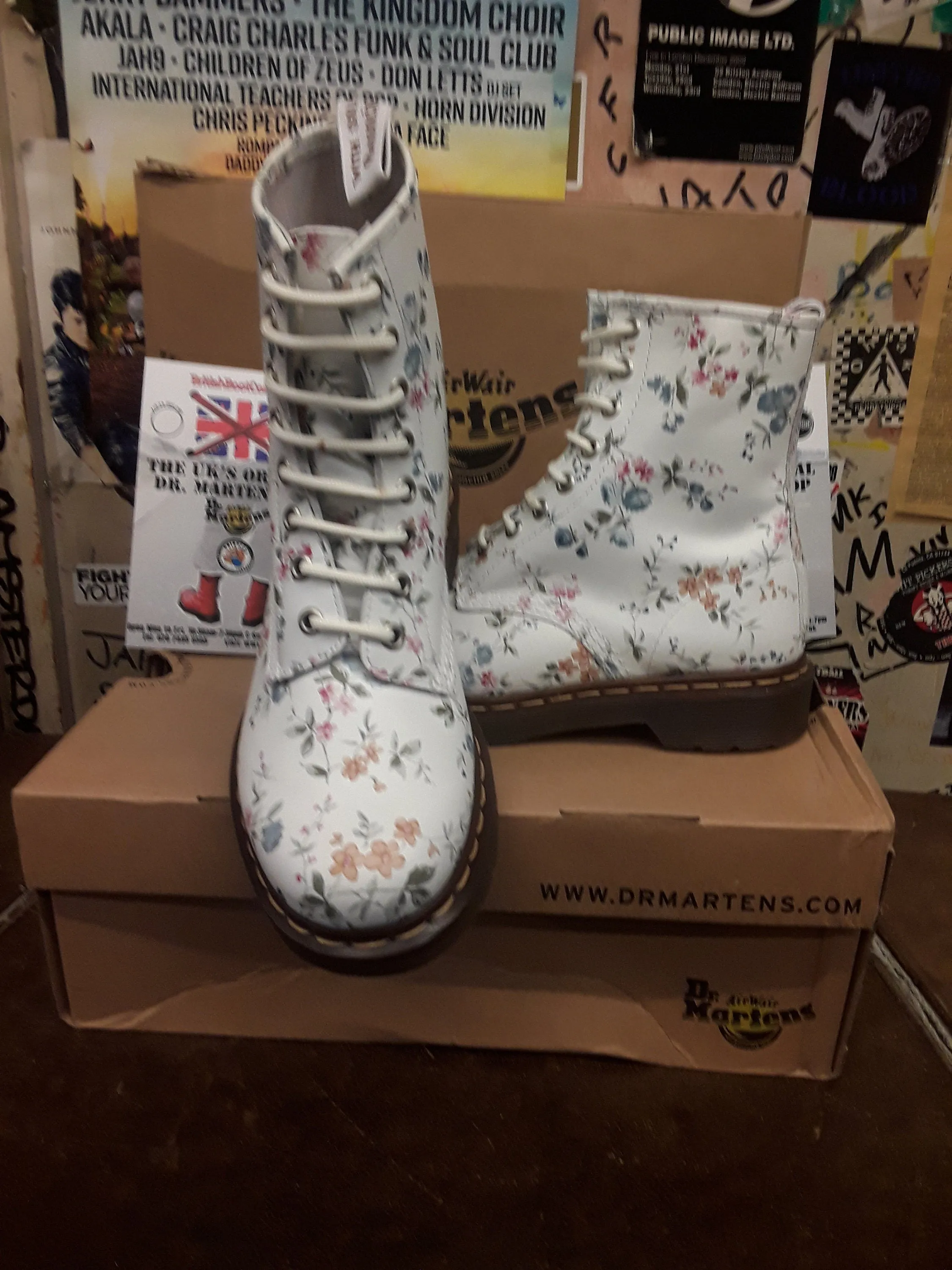 Dr Martens 1460 White wild flowers Various Sizes