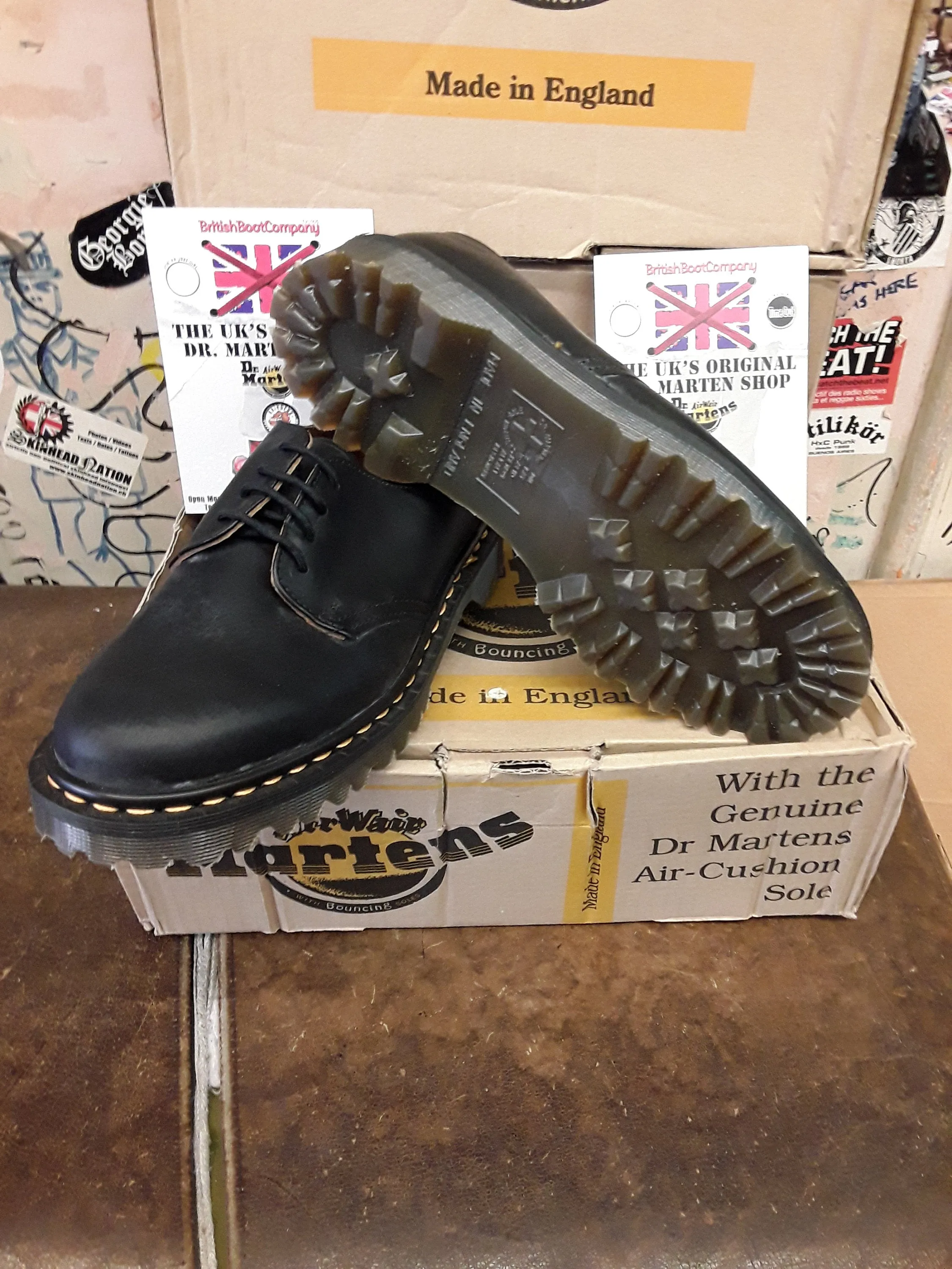 Dr Martens 1561 Made in England  Black Greasy Shoe Size 5