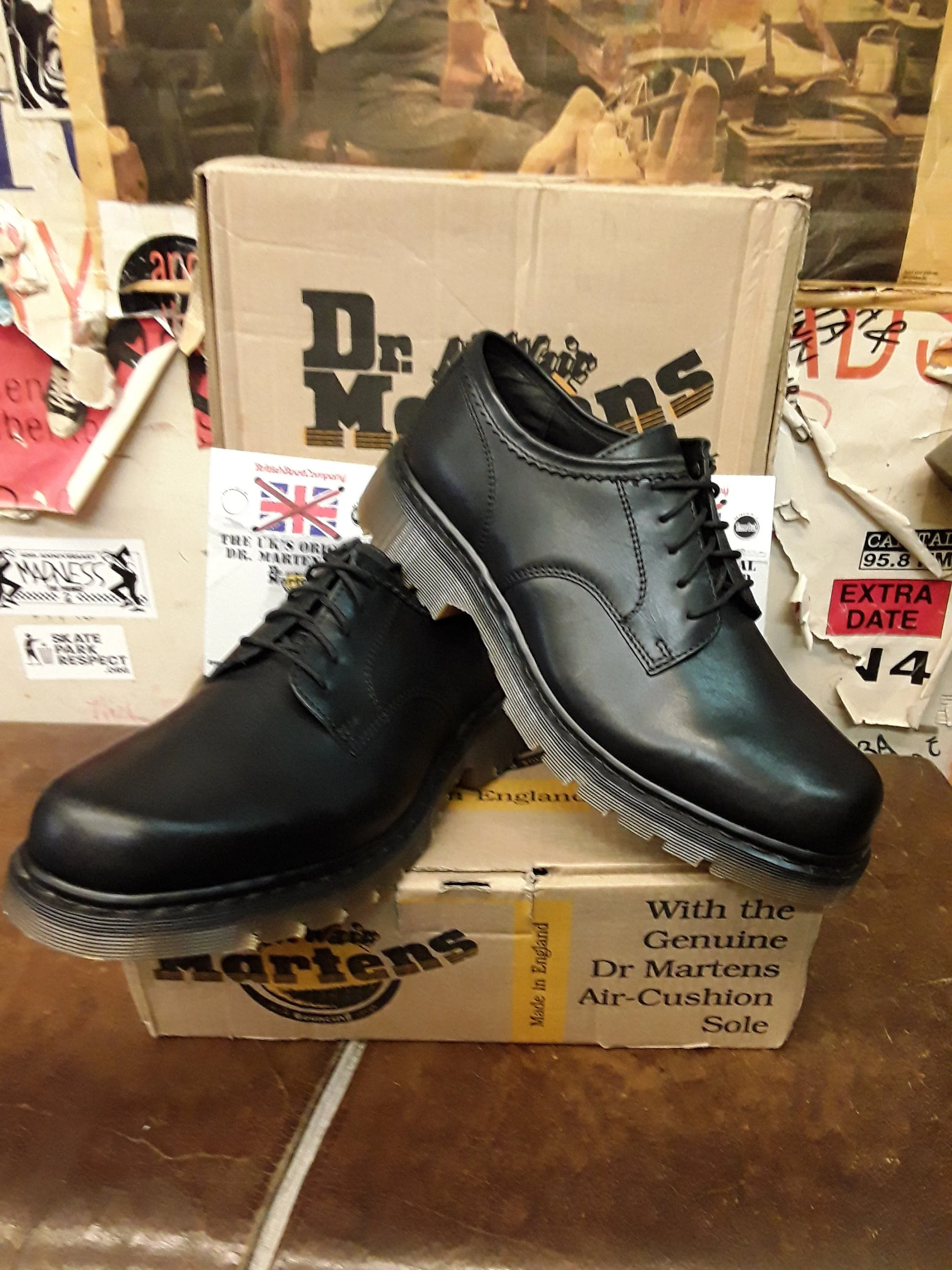 Dr Martens 2a31 Made in England Black 5 Hole Size 12