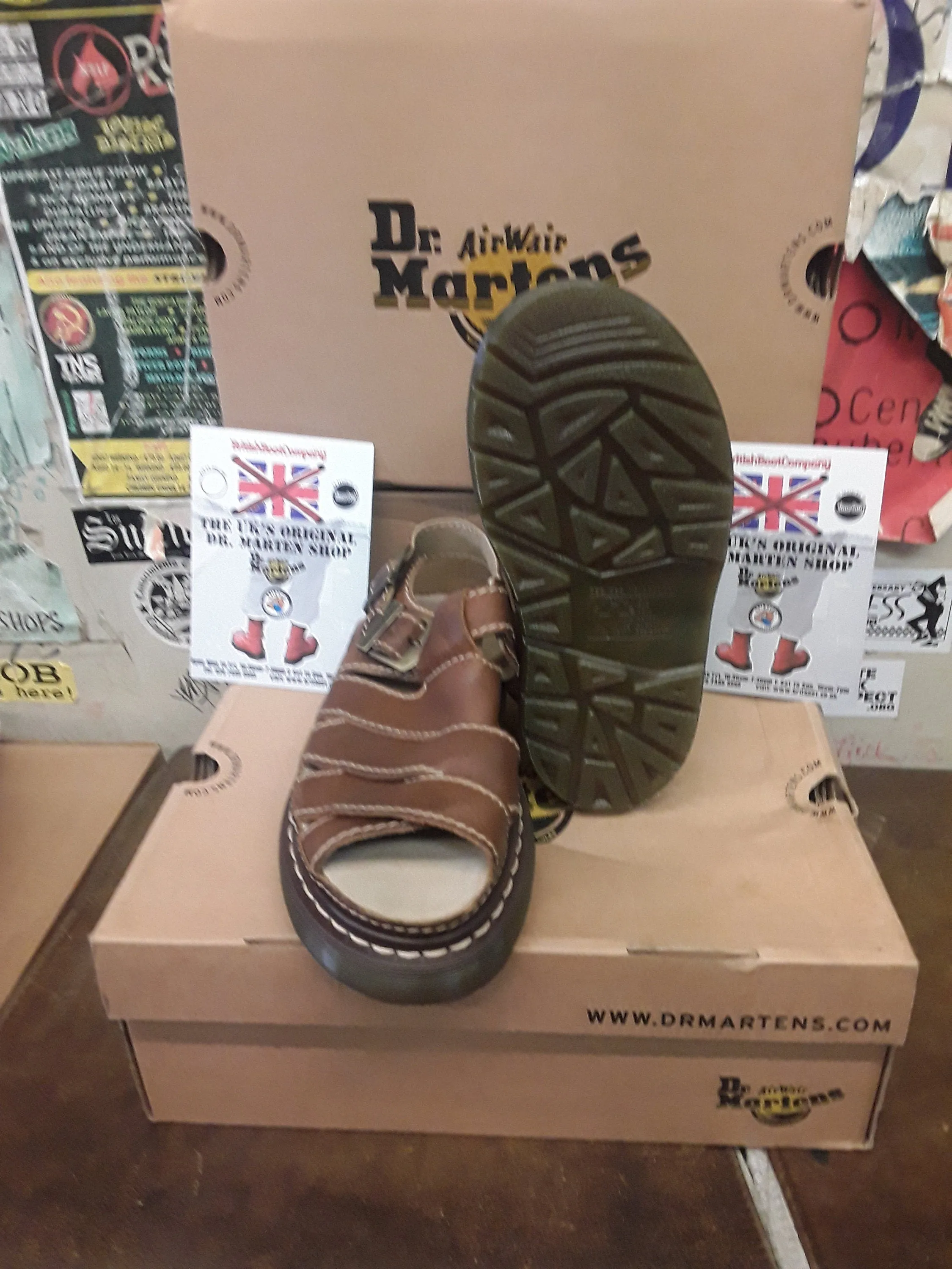 Dr Martens 8330 Dune Peanut Sandal Size 3