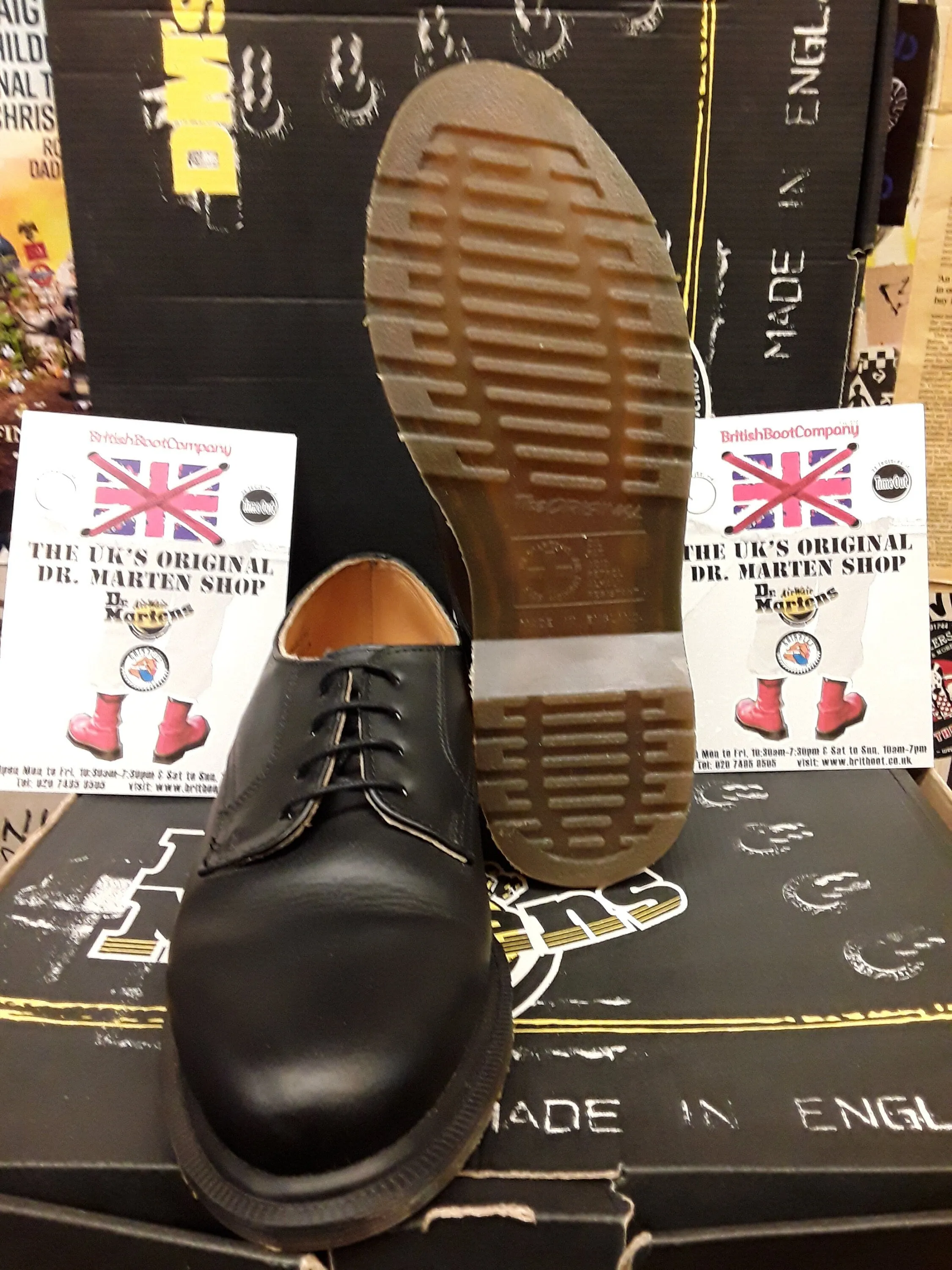 Dr Martens, Made in England, 3514 BLACK plain shoe, size 5