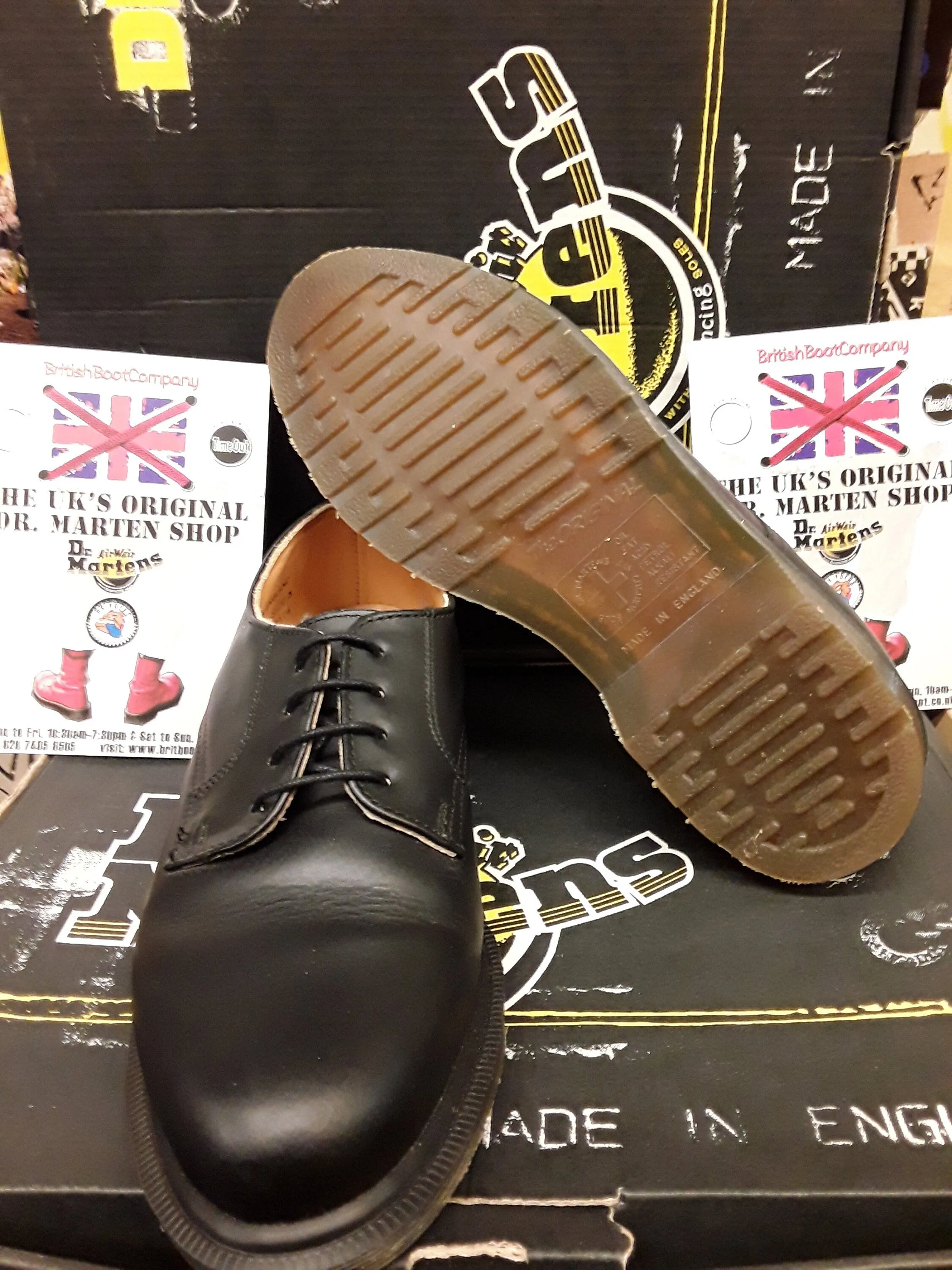 Dr Martens, Made in England, 3514 BLACK plain shoe, size 5