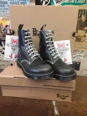 Dr Martens Pascal Black Crackle Size 6