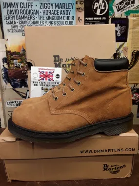 Dr Martens Tan Nubuck 6 hole Size 9,  limited Edition,  very rare!