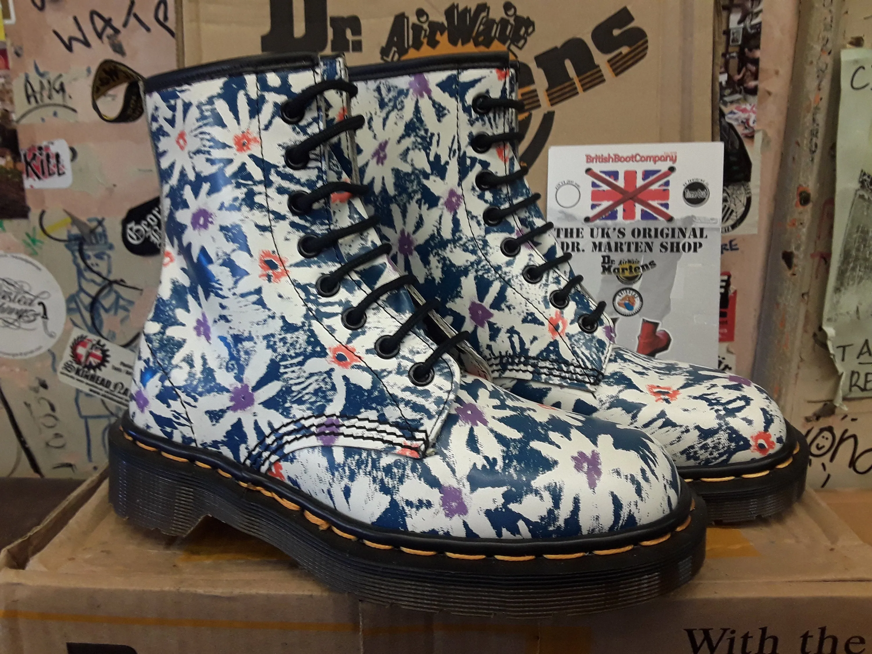 Dr Martens vintage Blue Dolphin Meadow flowers 1460z ,Made in England Size 3