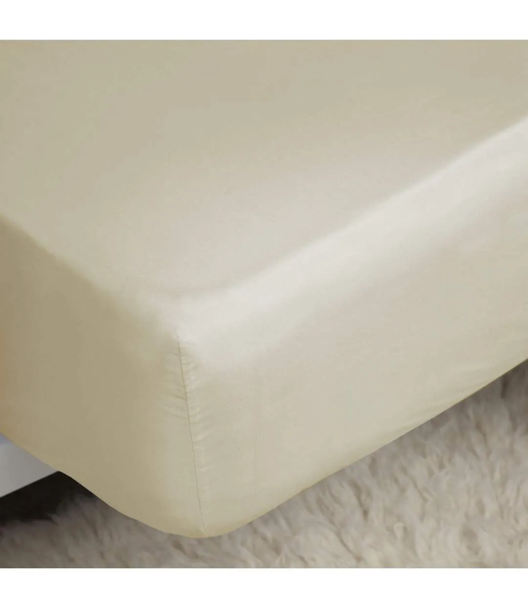 Easycare percale extra deep fitted sheet cream Belledorm