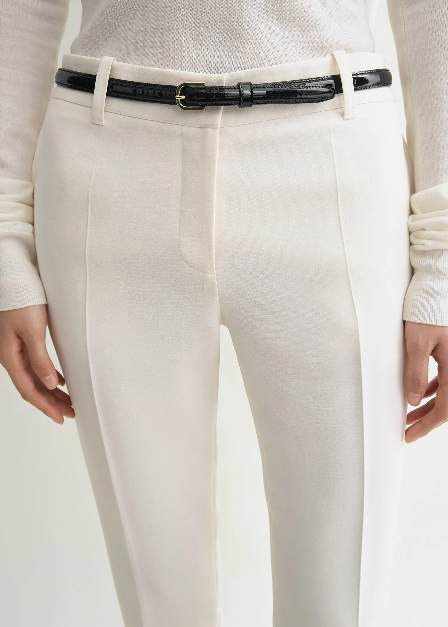 Low-waist slim trousers ecru