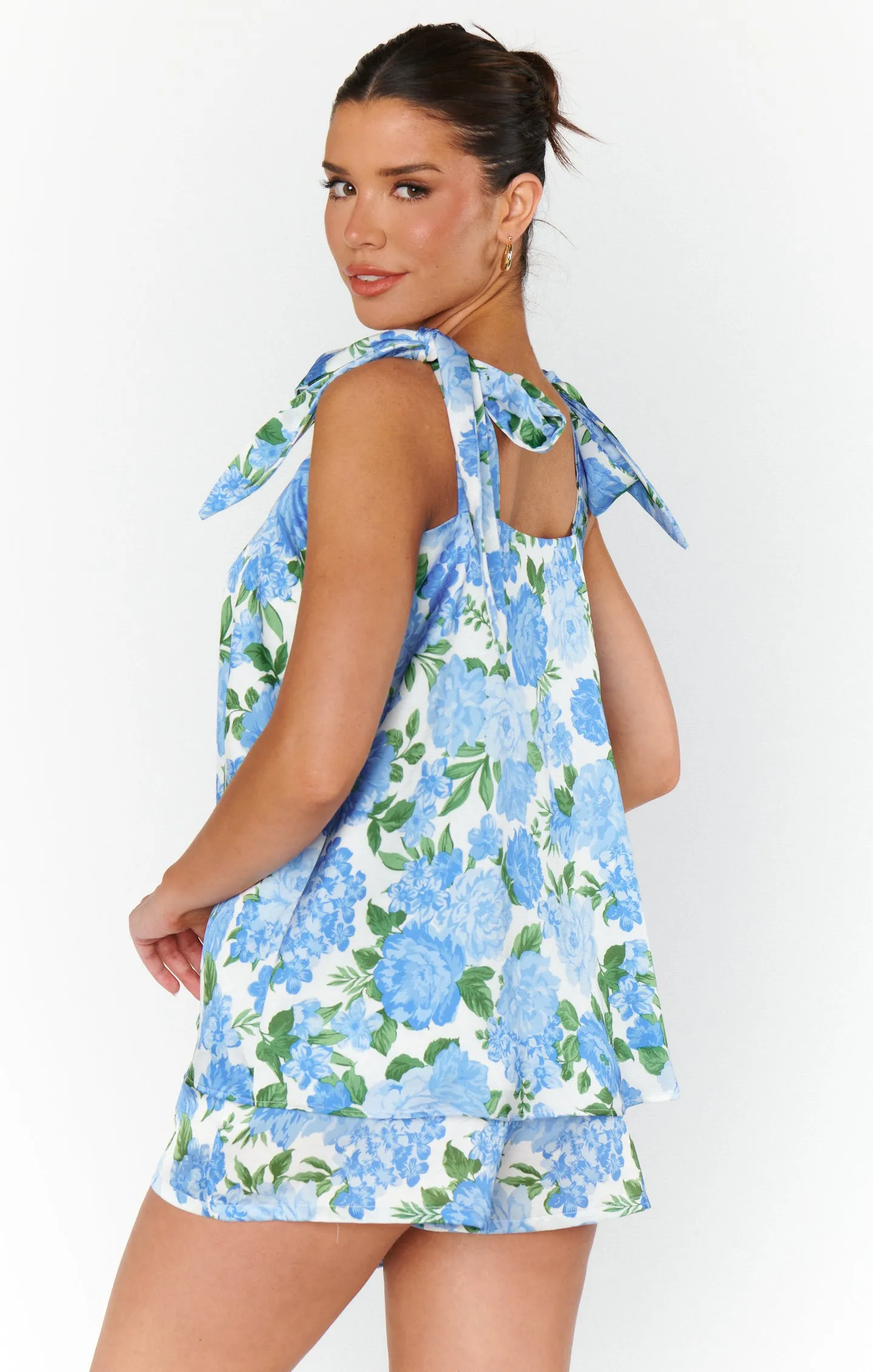 Makeup Tank ~ Cottage Floral Blue