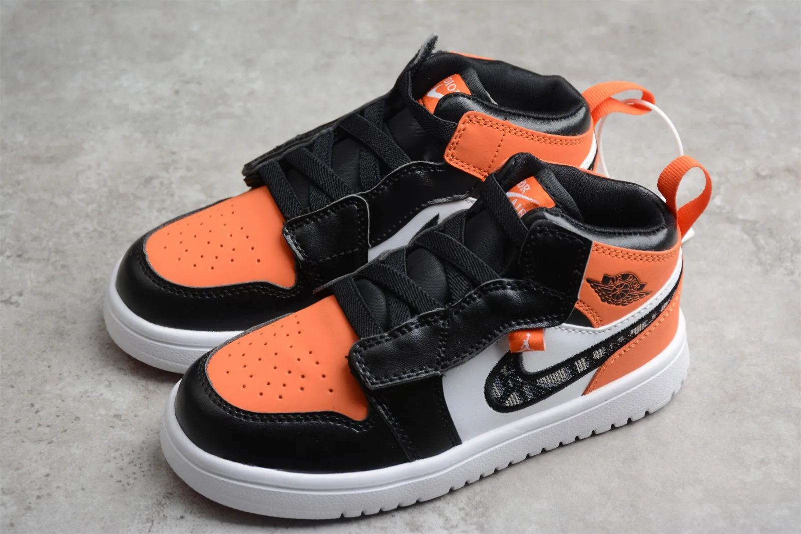 Nike Air Jordan 1 Mid ALT White Black Orange CN8607-018