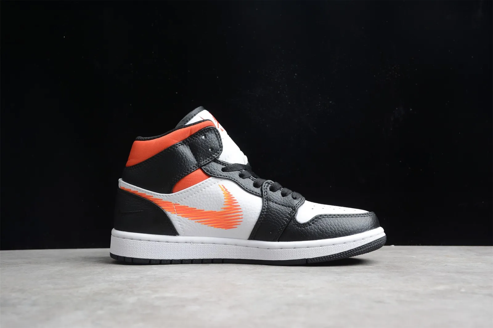 Nike Air Jordan 1 Mid Zig Zag Swoosh White Team Orange Black DN4929-100