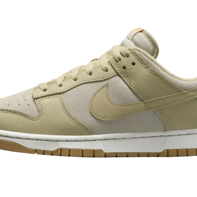 NIKE DUNK LOW TAN SUEDE