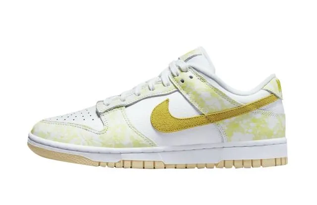 Nike Dunk Low WMNS Yellow Strike