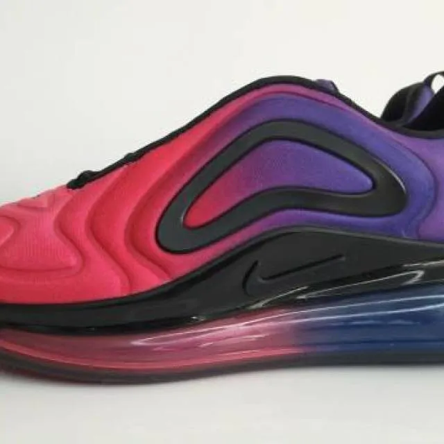 Nike WMNS Air Max 720 Sunset