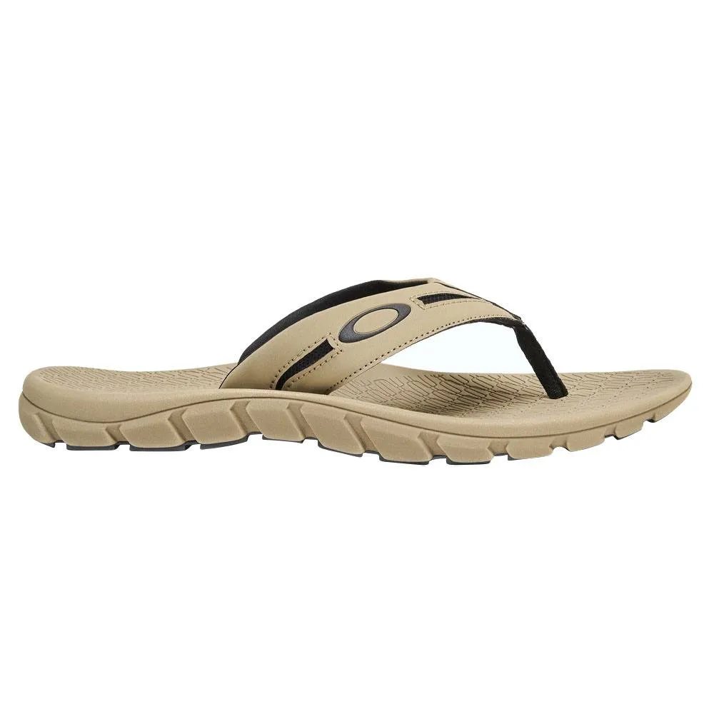 Oakley Operative 2.0 Golf Sandals 2023