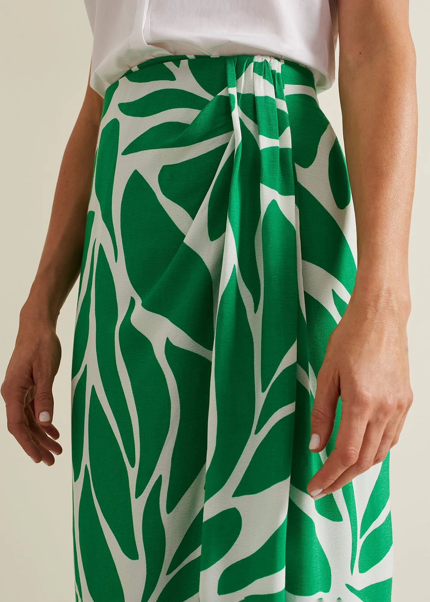 Presley Leaf Print Skirt