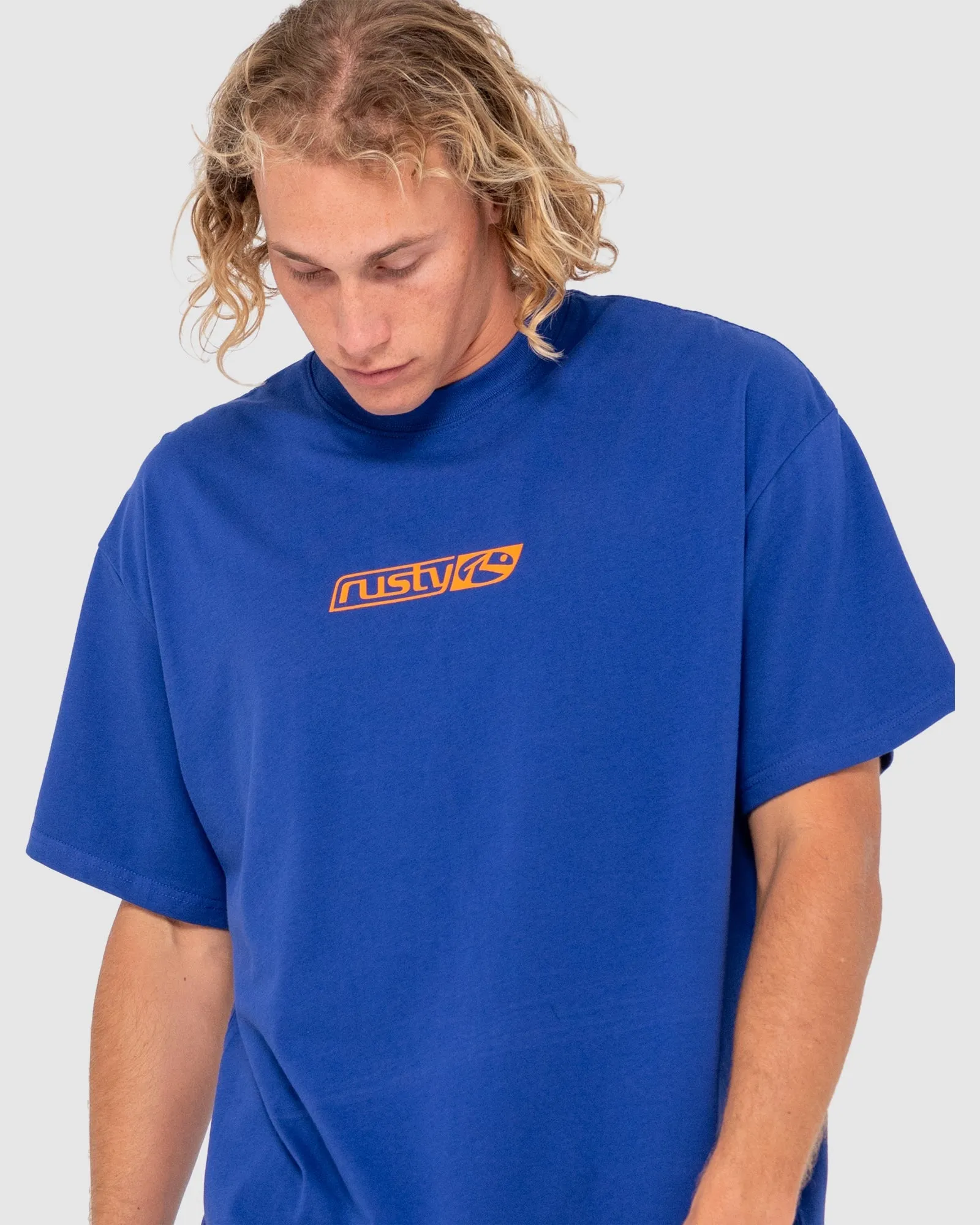 V8 SHORT SLEEVE TEE