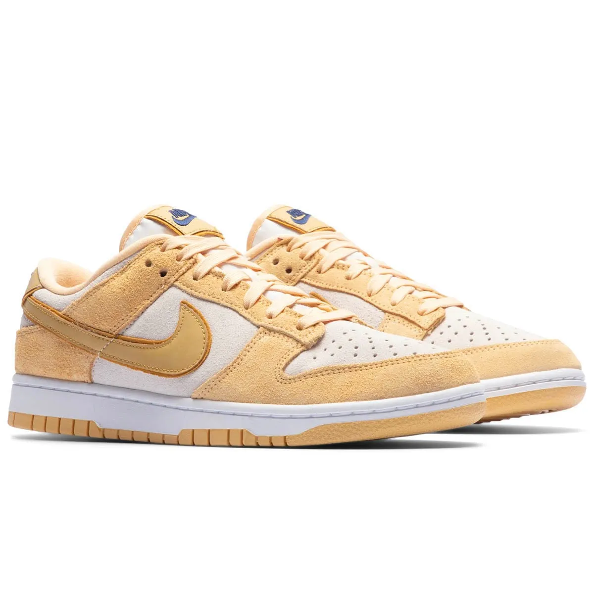 WOMEN'S NIKE DUNK LOW LX [DV7411-200] | Bodega