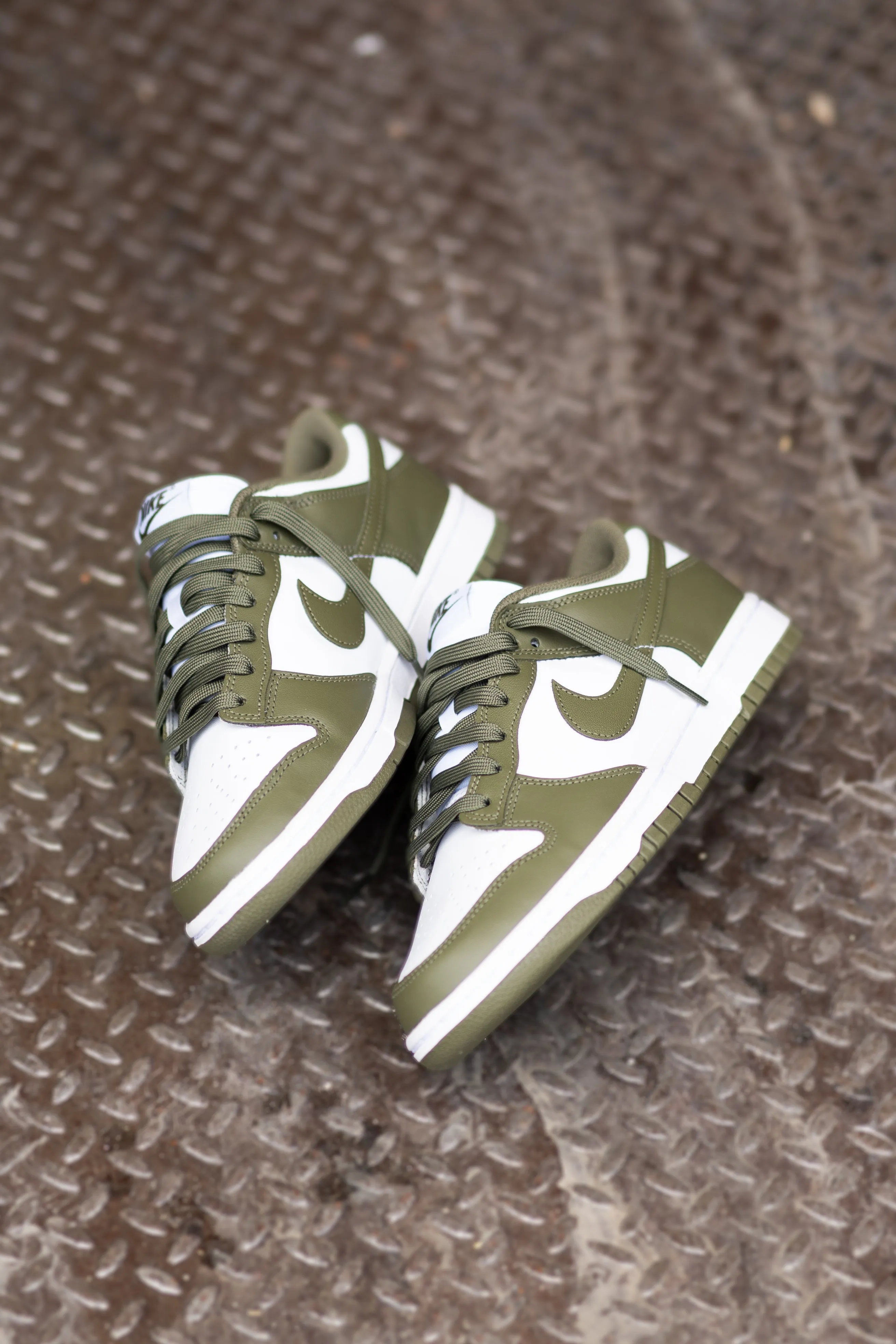 Women's Nike Dunk Low (White/Medium Olive)